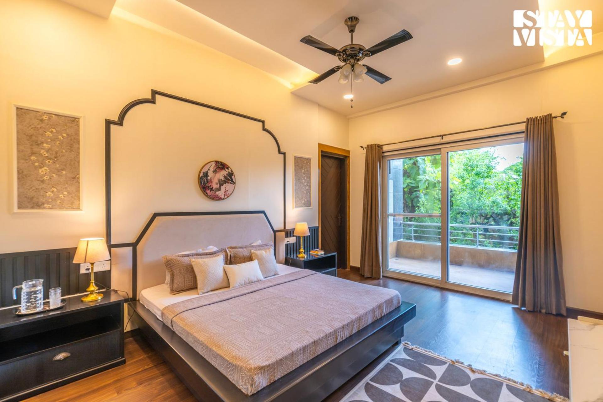 Stayvista At Wandering Vines Indoor Pool 4Bhk Luxury Villa In Delhi Sohna Luaran gambar